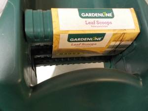 lot 174 image: 3 Garden Line leaf Scoops...
