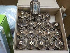lot 200 image: Case of 20 Battery Lanterns 4 high...