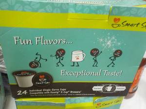 lot 232 image: 24 Individual Single Serve Cups Spi...