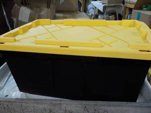 lot 68 image: Black and Yellow Tote 23 gallon...