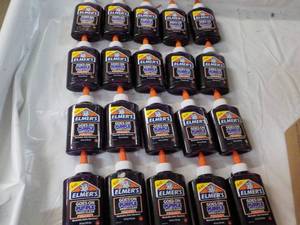 lot 107 image: 20 Elmers 4 oz School Glue...