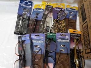 lot 117 image: 10 pair Reading Glasses...