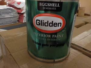 lot 119 image: 10 qts. Glidden Paint- your choice ...