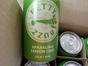 lot 248 image: 12 pack Betty Buzz Sparking Lemon L...