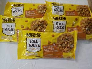lot 250 image: 5 Bags Nestle Butterscotch 11 oz Mo...