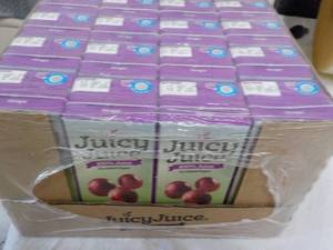 lot 286 image: 32 pack Grape Juicy Juice...
