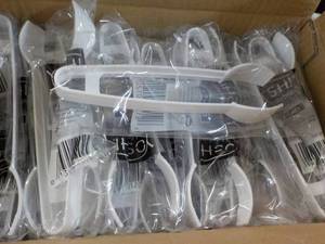 lot 292 image: Case of Yoshi 7 Long Plastic White...