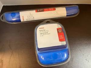 lot 79 image: Gel Mouse Pad and Wrist Rest
