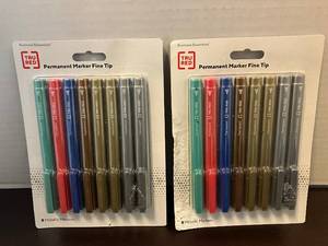 lot 54 image: Assorted Color Metallic Markers