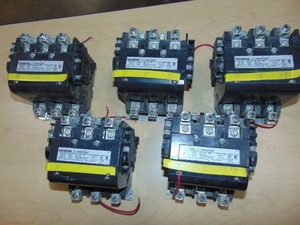 lot 43 image: 5 Pack 14HU32AA Furnas Type Size 3 Starter by Siemens