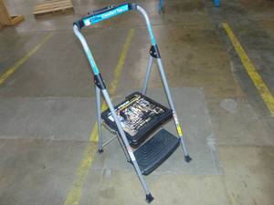 lot 49 image: WERNER 2-Step Podium Folding Step Stool 051751125306