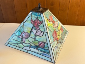 lot 10R image: Stained Glass Pyramid Lamp Shade with Floral Design