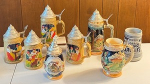 lot 59R image: Set of 8 German Beer Steins with Pewter Lids