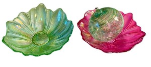 lot 61R image: Set of 2 Iridescent Glass Flower Bowls and Decorative Art Glass Sphere