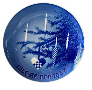 lot 70R image: Bing and Grndahl 1957 Christmas Plate with Candles Design