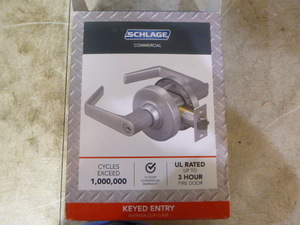 lot 16 image: Schlage Commercial Door Latch with Keys