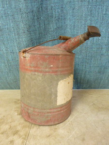 lot 34 image: Vintage Metal Watering Can
