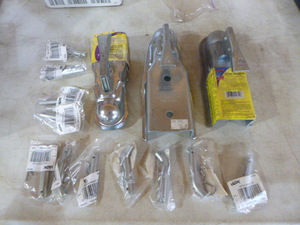 lot 58 image: Couplers and Hitch Pins