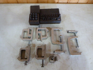 lot 74 image: Garage Items