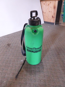 lot 79 image: Green Thumb Sprayer