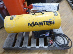 lot 127 image: Master Propane Heater