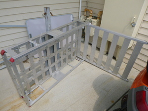 lot 144 image: Aluminum Scooter Hitch Ramp
