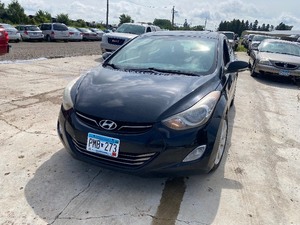 lot 3 image: 2012 Hyundai Elantra