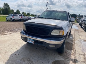 lot 18 image: 2002 Ford F150