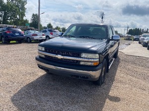 lot 10 image: 2002 Chevrolet Silverado 1500