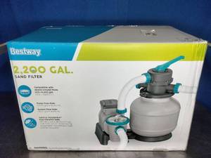 lot 16 image: Bestway 2200-Gallon Sand Filter Pump for Above-Ground Pools