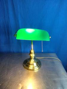 lot 23 image: Brass Desk Lamp