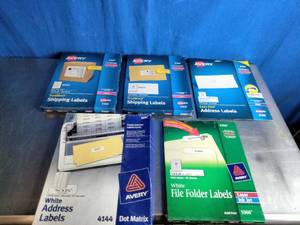 lot 24 image: Lot of Labels