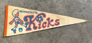 lot 24 image: Vintage Minnesota Kicks Soccer Pennant