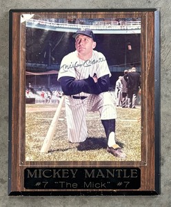 lot 15 image: Vintage Autographed Photograph Plaque of #7 Mickey Mantle
