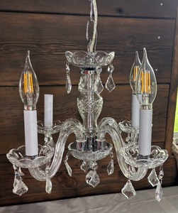 lot 195 image: Lovely Lucite Ceiling Mount Light Fixture
