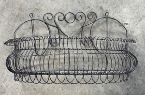 lot 198 image: Ornate Vintage Wire Shelf