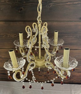 lot 245 image: Beautiful Beaded Light Fixture
