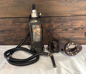lot 272 image: Vintage Steampunk Goggles with Tank