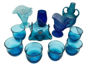 lot 70 image: Vintage Blue Glassware Lot