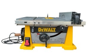 lot 113 image: DeWalt (DW744) 10-inch Table Saw in Working Condition