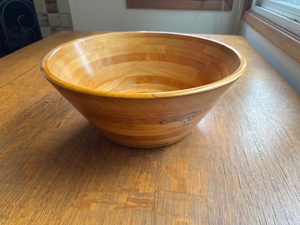 lot 51 image: Large Wooden Serving Bowl with Kangaroo Motif