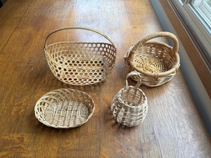 lot 81 image: Set of 4 Assorted Woven Wicker Baskets with Handles