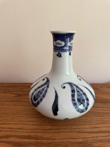 lot 96 image: Vintage Blue and White Porcelain Vase with Paisley Motif