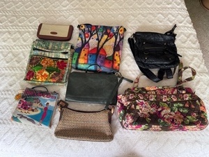 lot 197 image: Collection of 8 Womens Bags and Purses - Mixed Styles and Patterns