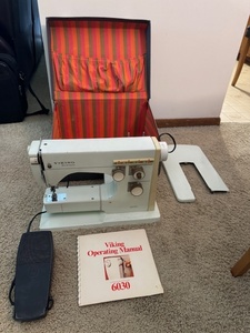 lot 206 image: Viking Husqvarna 6030 Sewing Machine with Case and Manual