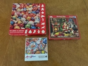 lot 215 image: Lot of 3 Christmas and Holiday 1000 Piece Jigsaw Puzzles