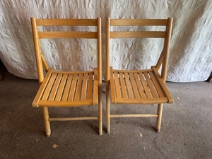 lot 231 image: Pair of Wooden Folding Slat-Back Chairs