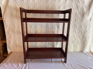 lot 268 image: Three-Tier Wooden Shelf Unit with Open Sides