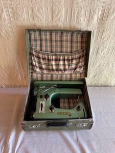 lot 275 image: Vintage Viking Customize Sewing Machine with Case and Foot Pedal