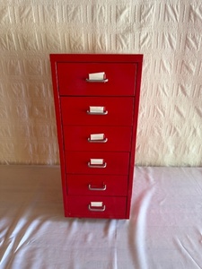 lot 277 image: Red 6-Drawer Metal Organizer Cabinet